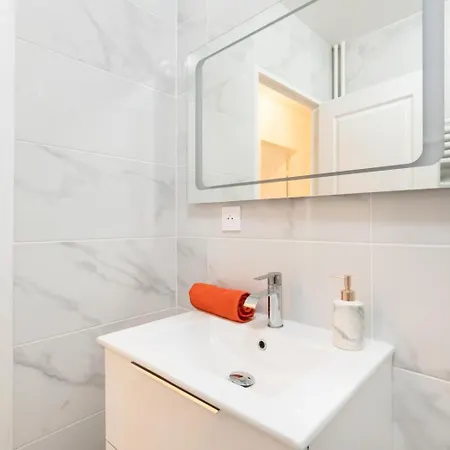 Azur 3 Start 8 Min Tram Airport 5m Lejlighed